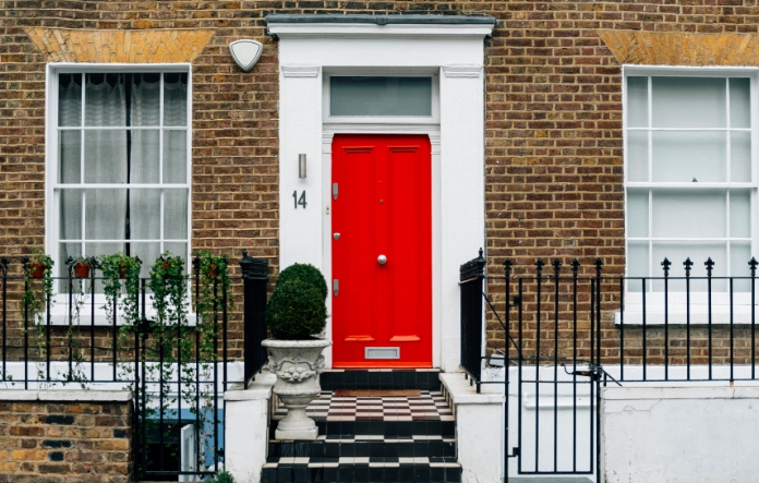 Houses to Buy or Rent in London: Top Areas and Tips